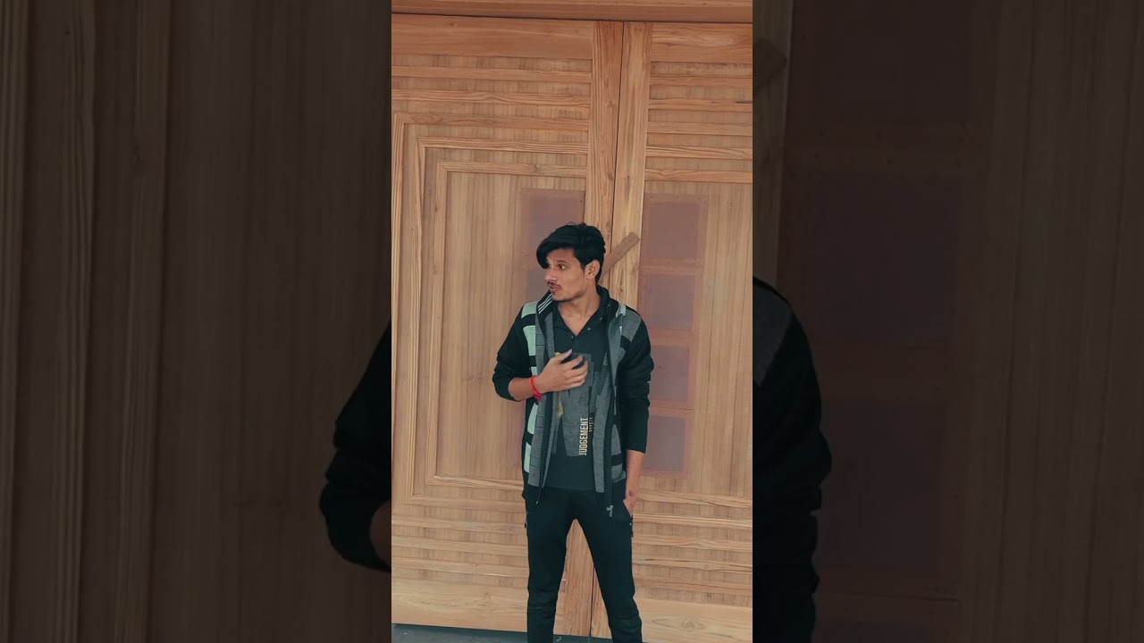 To chane wale hazar hai 🥰 .. #shortvideo #newshort #channel #srablogger @Blogger___saurav