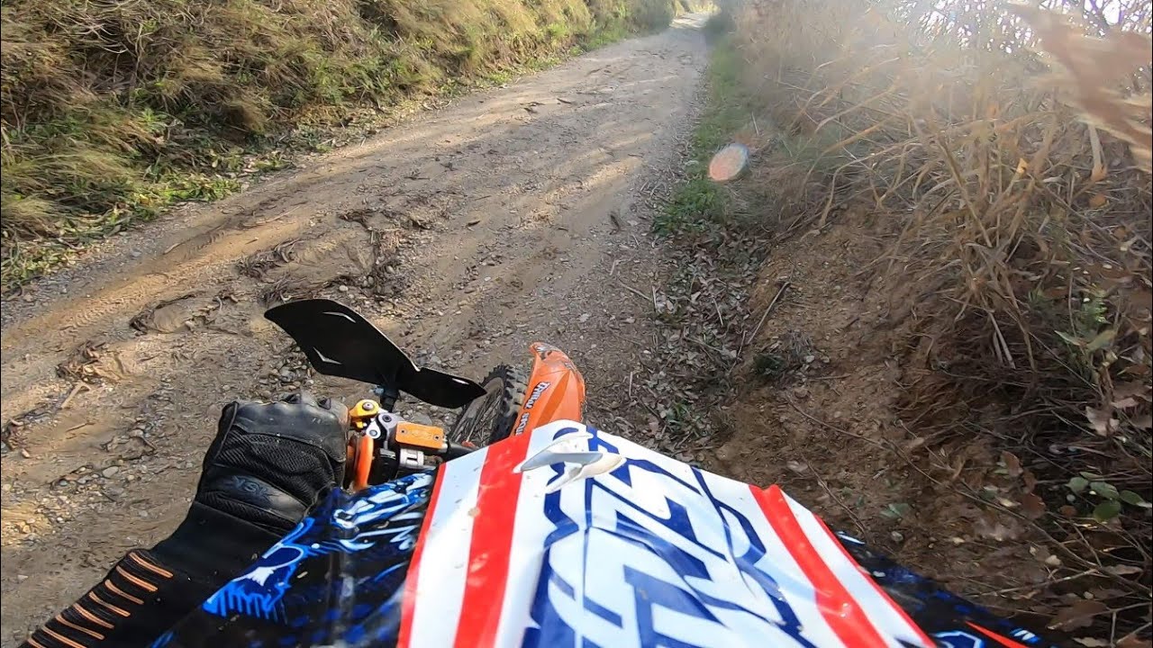 Pilotage Extrême sur le KTM 85 SX de Mon Fils 🚀 | Sans Frein Arrière, Ça Passe ou Ça Casse ?!