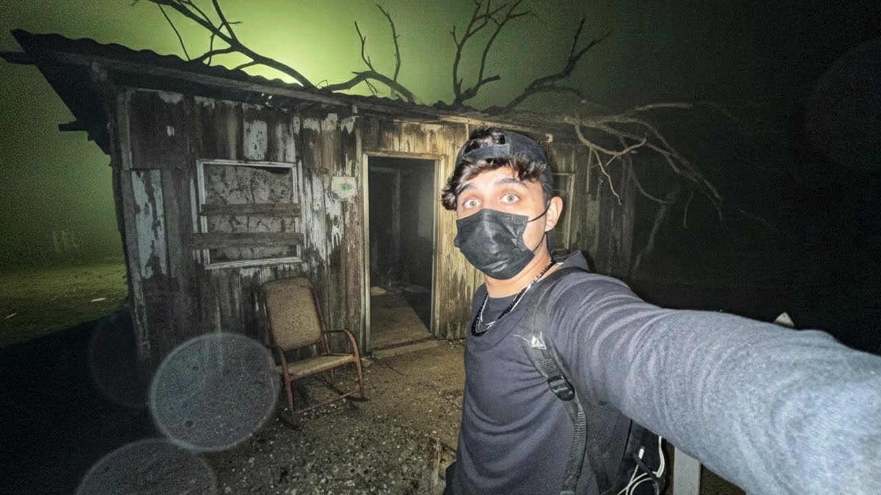 Me adentre SOLO a una Casa Habitada por Esp&iacute;ritus Malignos en la Monta&ntilde;a 😱