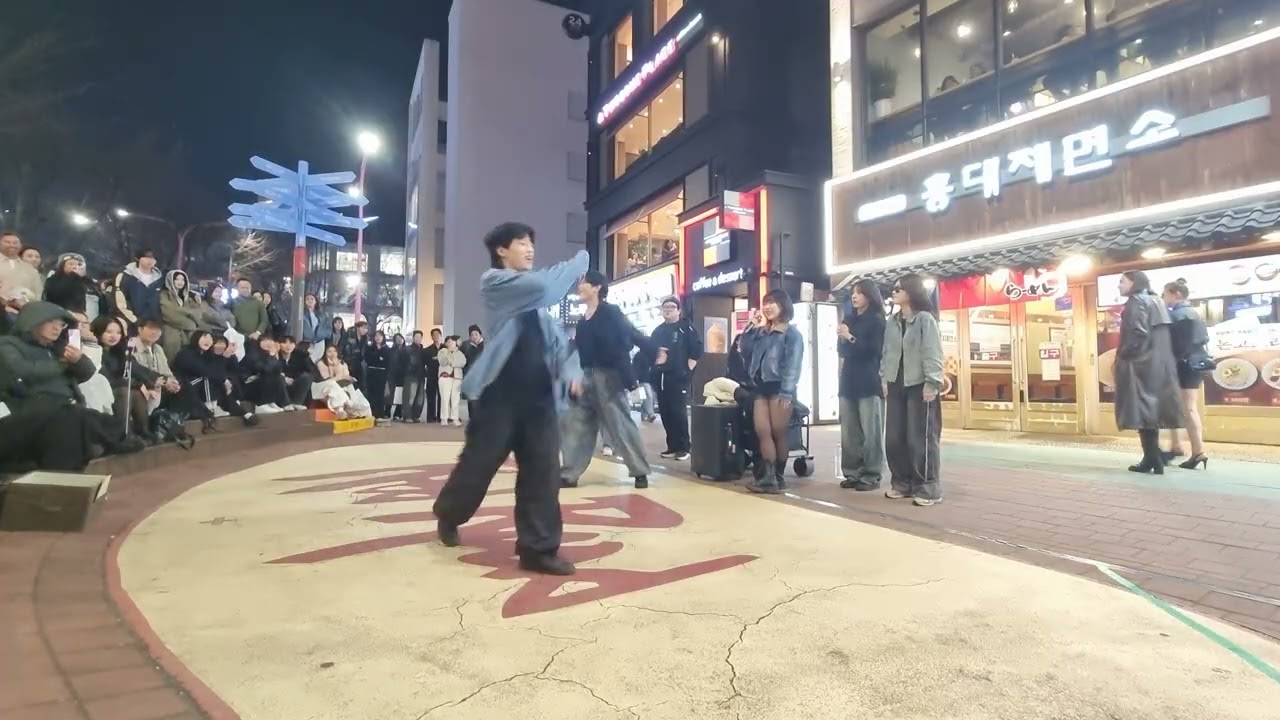 26.3.16 BE OURCREW공연 걷고싶은거리 홍대버스킹 DANCETEAM BE OURCREW(비아워크루) by startBig