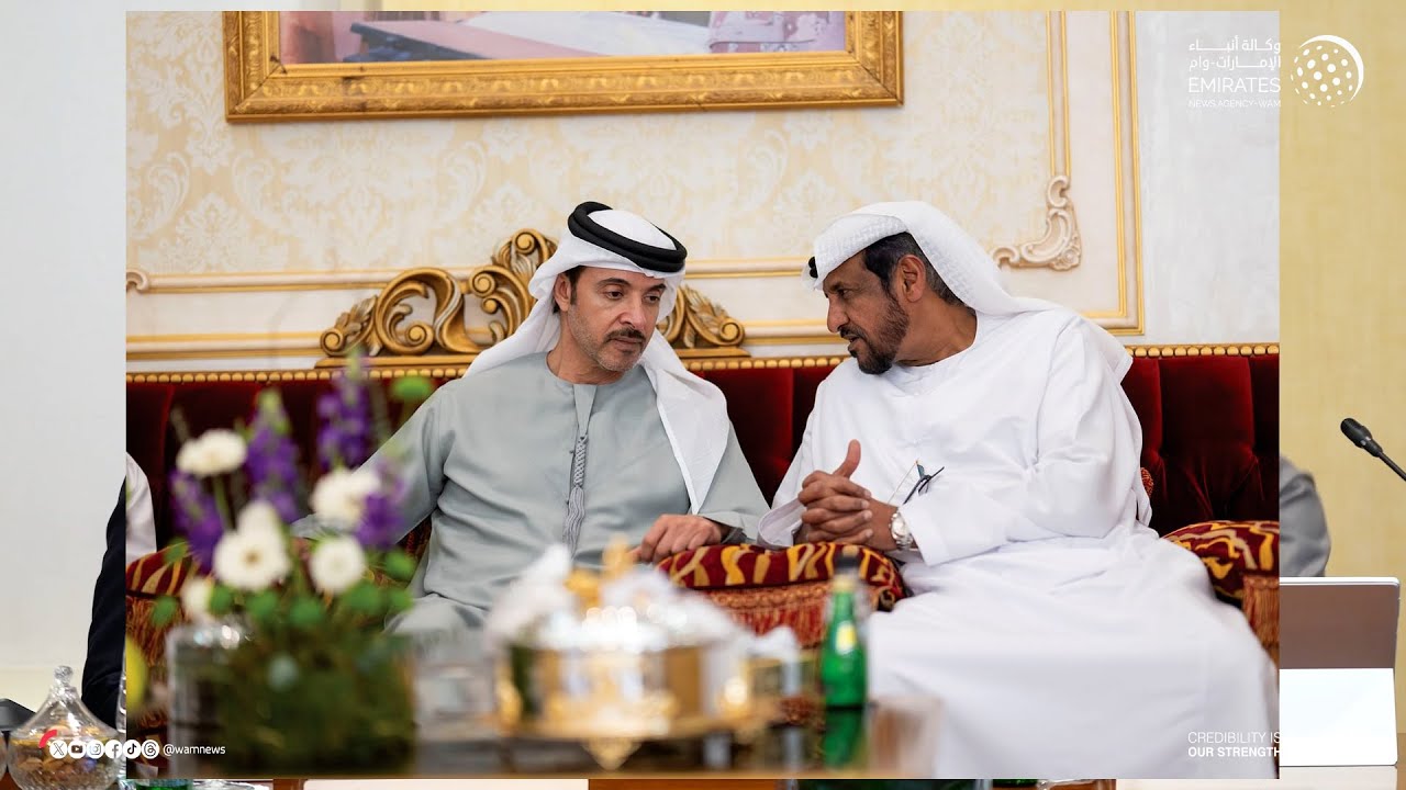 هزاع بن زايد يزور صالح محمد بن مجرن العامري بمنزله في العين