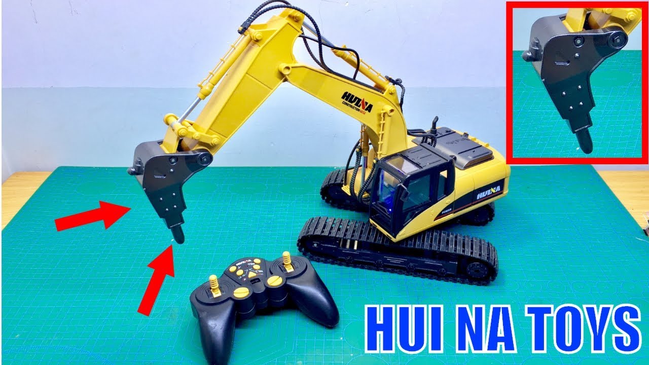 Chơi Thử Xe Khoan Bê Tông Điều Khiển Từ Xa Bằng Sắt