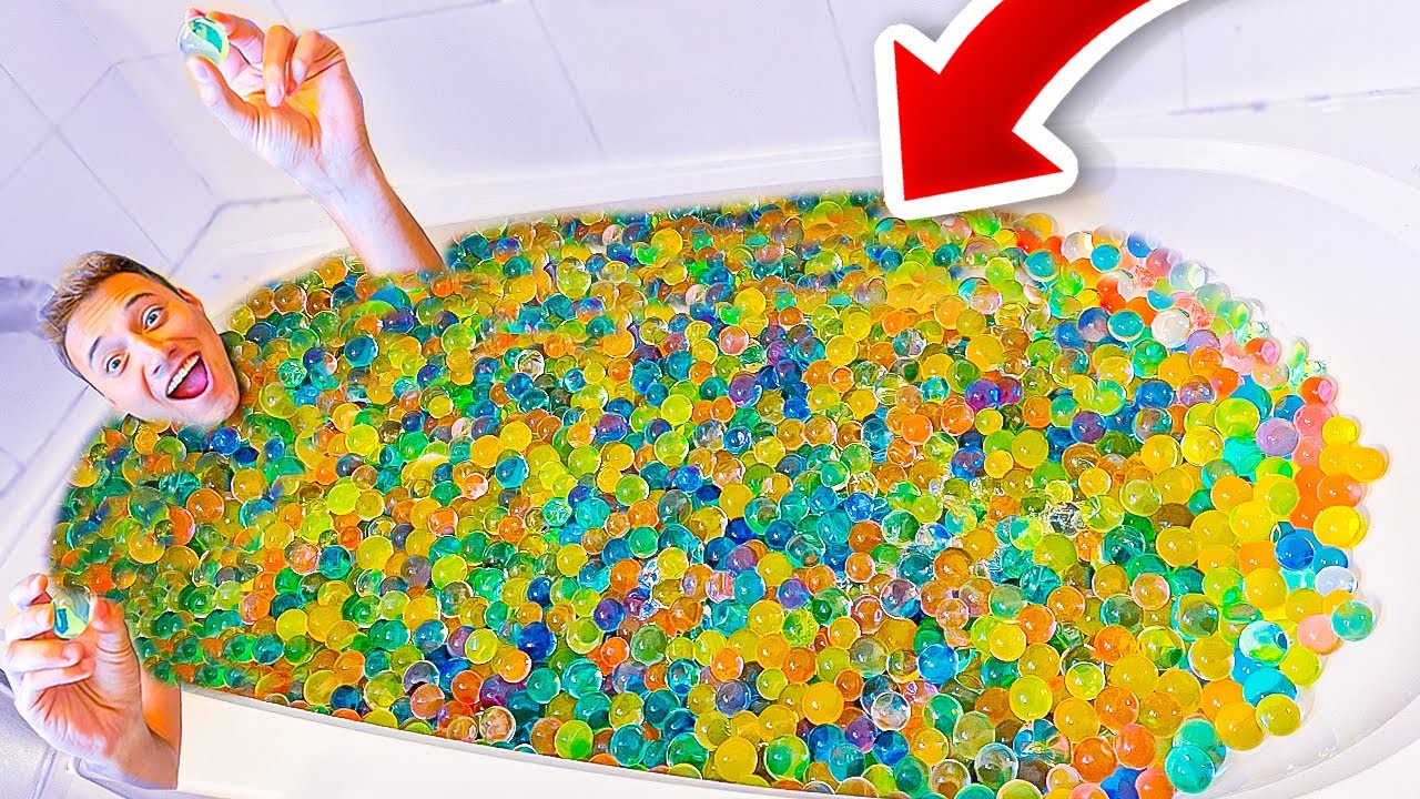 10.000 ORBEEZ GIGANTES vs MINHA BANHEIRA