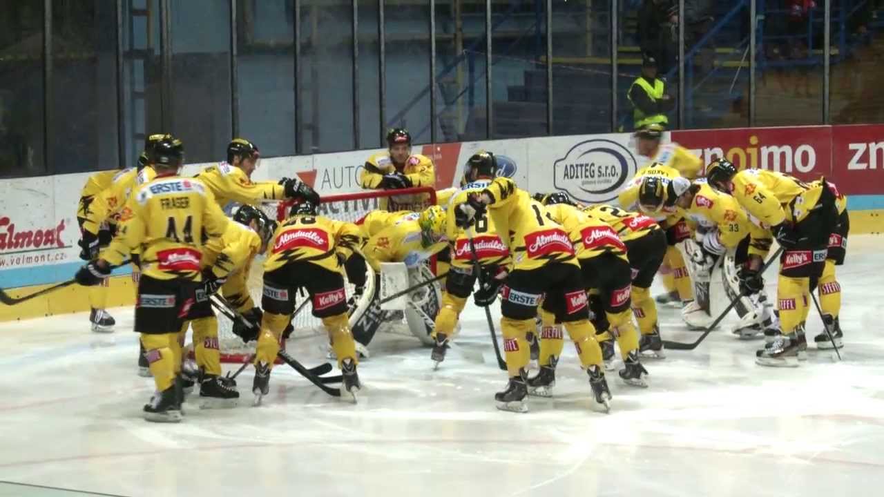 Behind Black And Yellow: Caps on the road