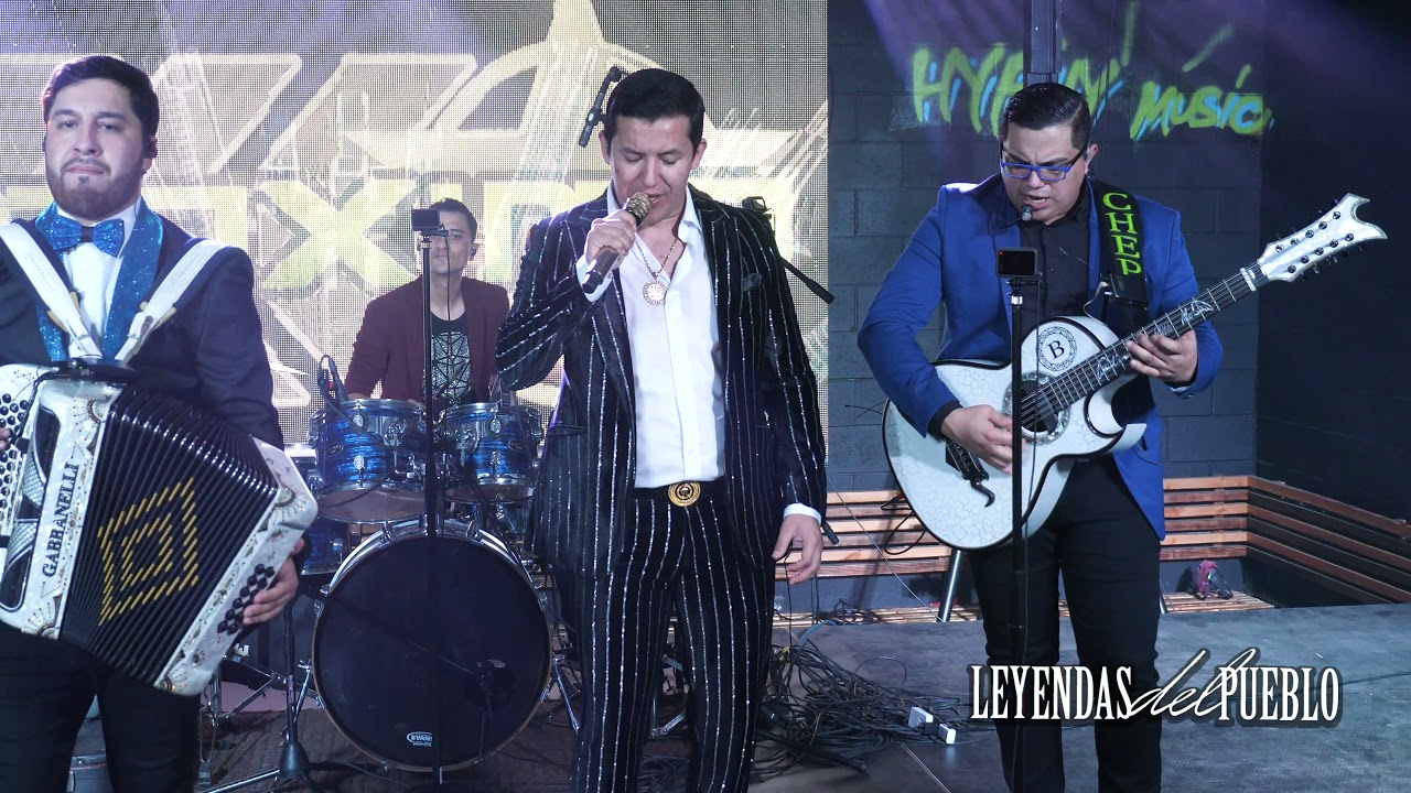 Grupo Maximo Grado - El 18 Anda Entonado (Video Oficial) En Vivo