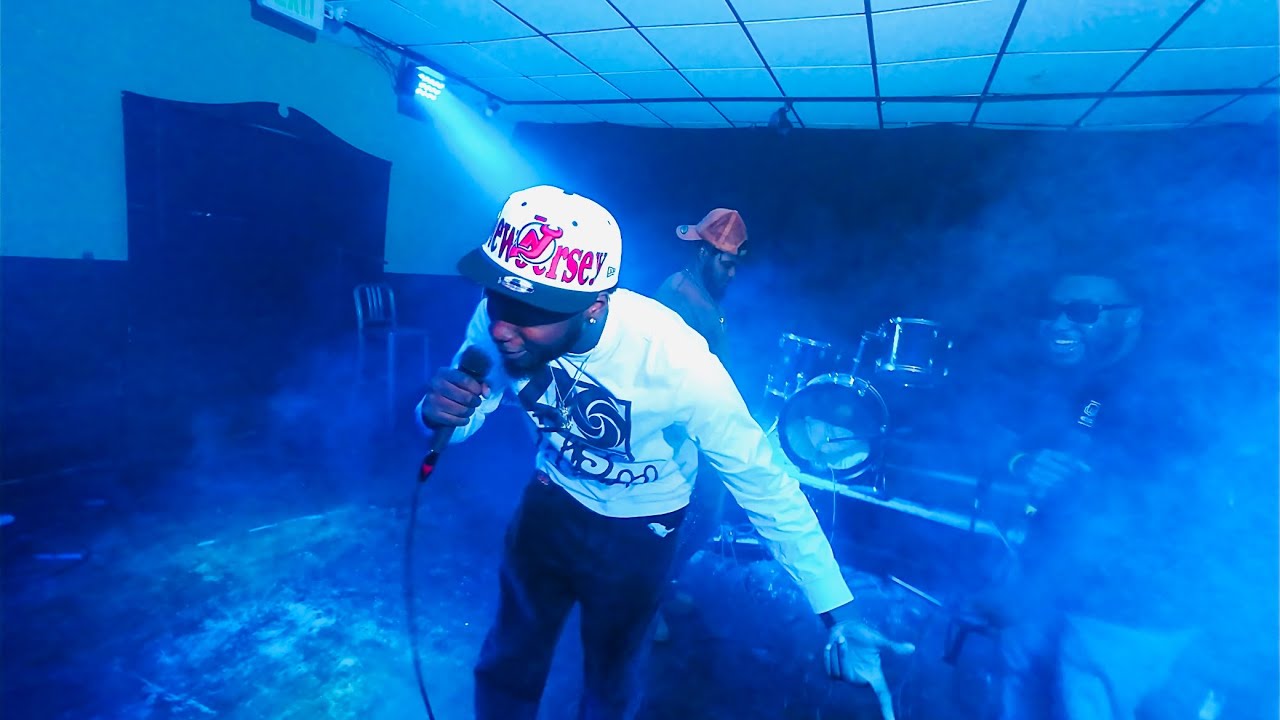 WE PERFORMED AT THE WEIRDEST UNDERGROUND RAP EVENT EVER🤨🎤