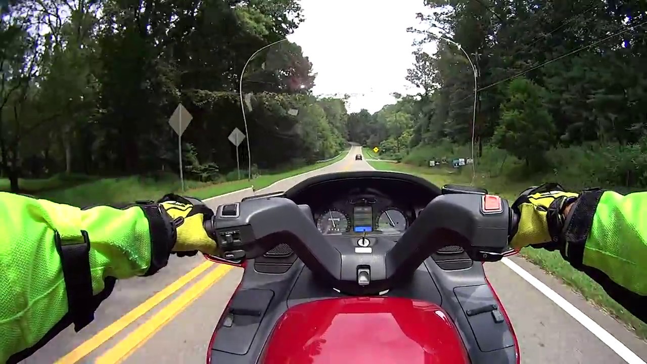 Honda Pacific Coast 800. What's it like to ride a Honda Pacific Coast PC800?