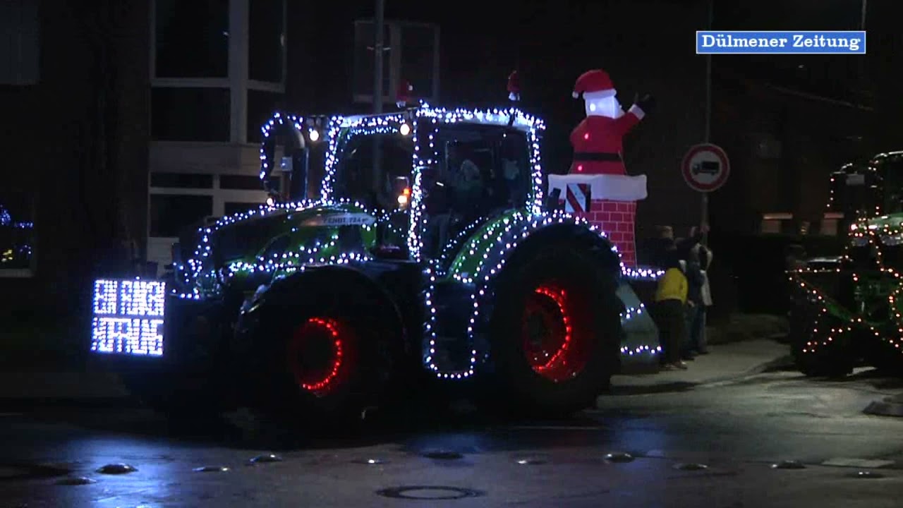 Trecker-Korso der Landwirte am vierten Adventssonntag