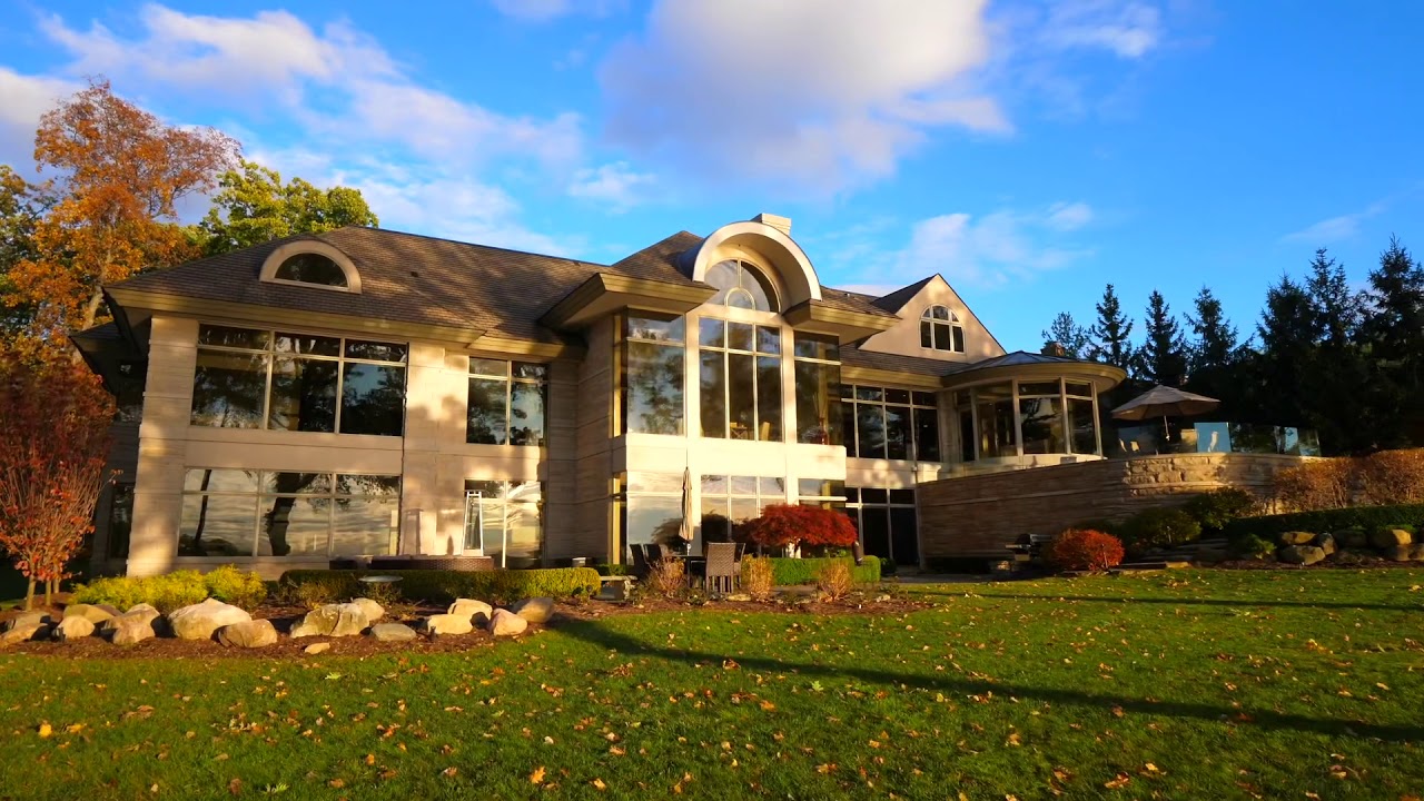 4645 Twin Fawn, Orchard Lake Village - Lakefront Estate on Upper Straits Lake