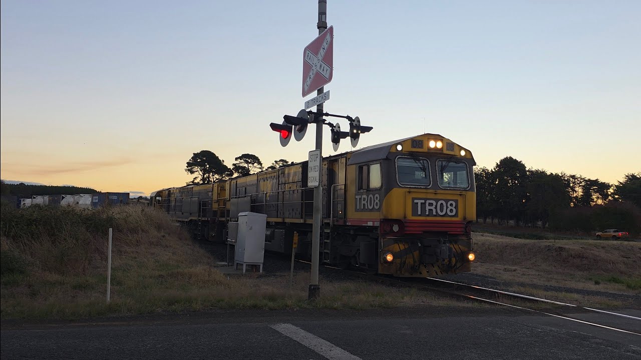 TasRail TR08 TR06 #31 train Western Junction