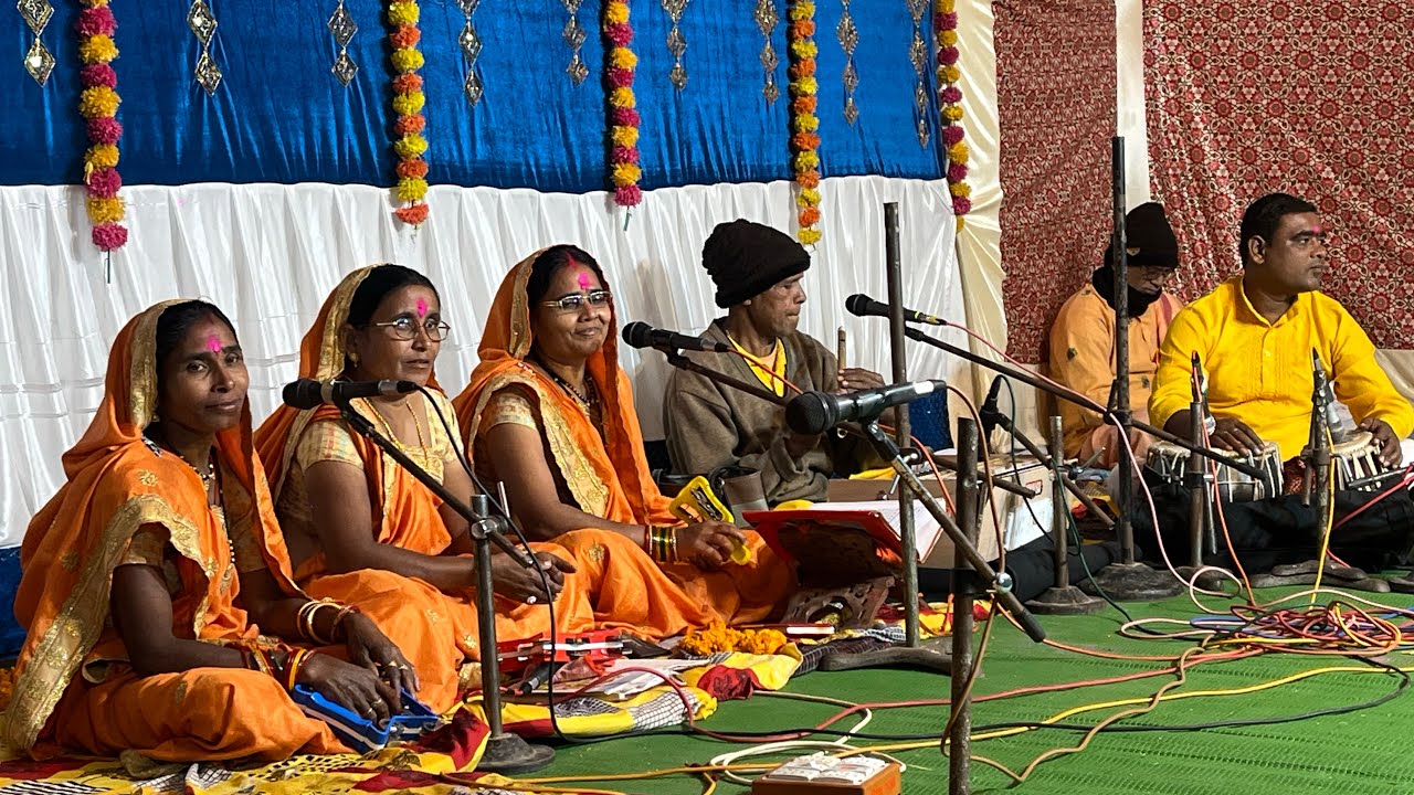 जय मां चिलडबरी महिला मानस मंडली कोड़ेवा