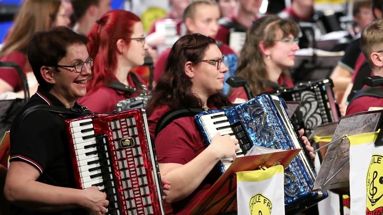 22 I will follow him - Een Konzert mit zwee Orchestern (2024)