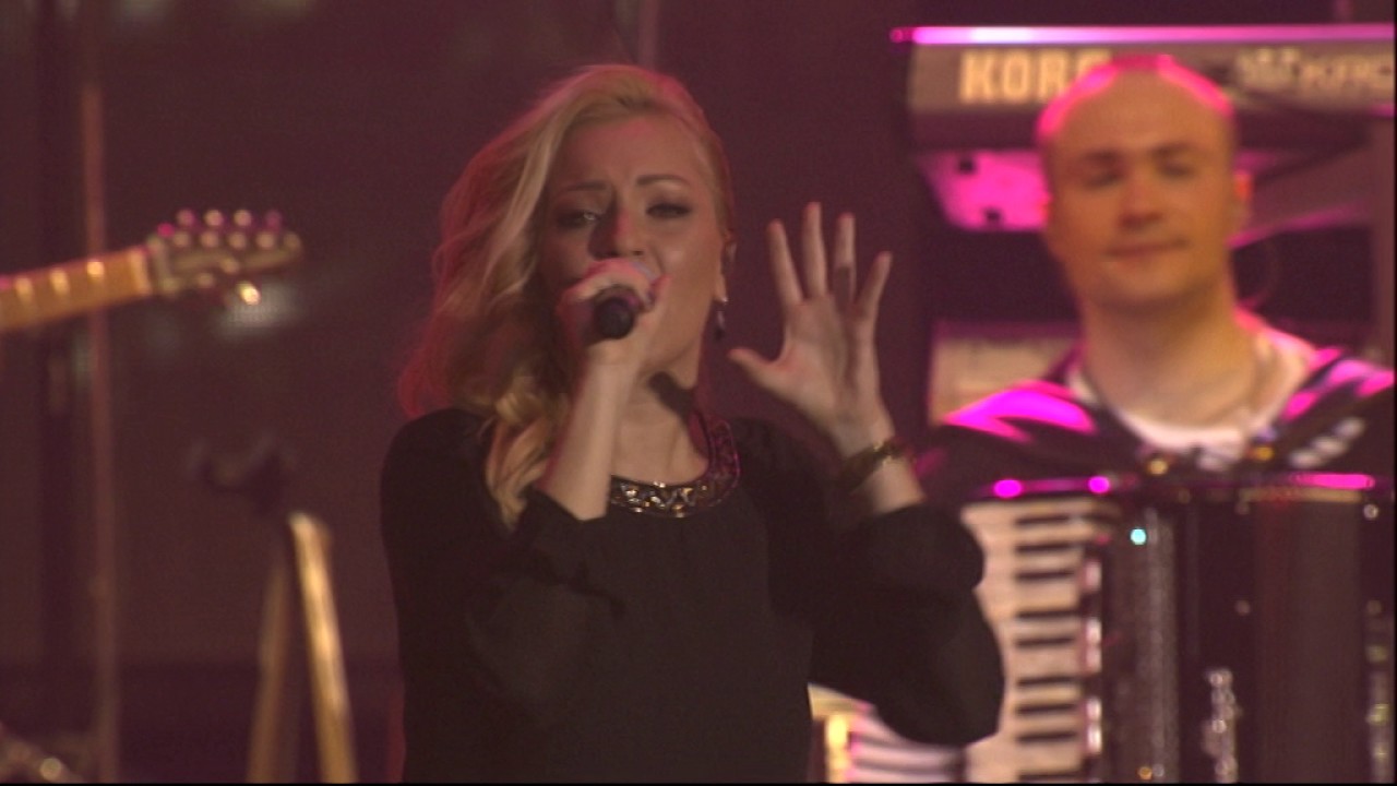 Sasa Matic i Ivana Selakov - Ako je do mene - (Live) - (Arena 08.03.2016.)