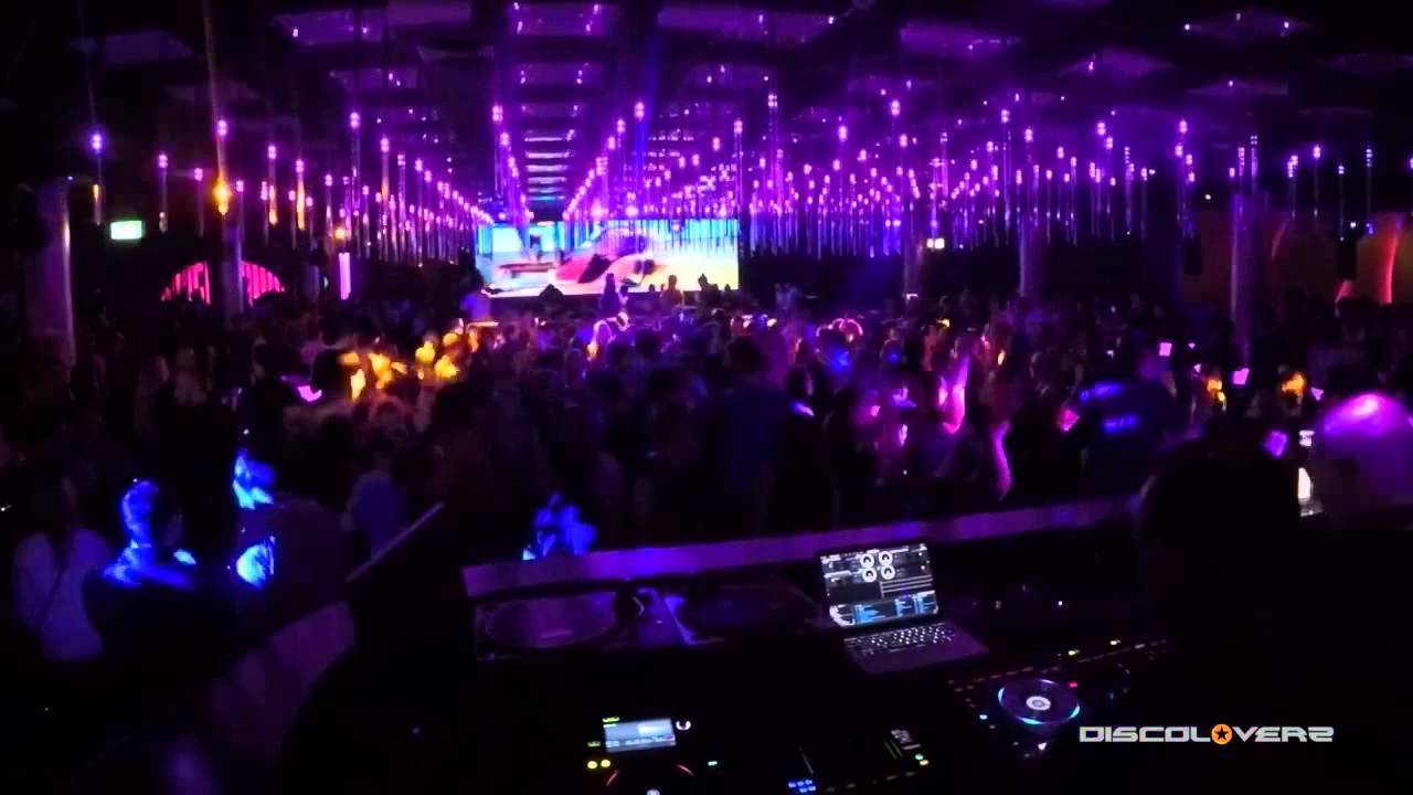 Crazy Discoloverz Back to the 90s GoParc Herford