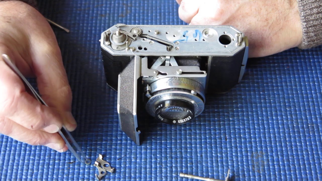 Servicing a Kodak Retina II type 011 film camera part 01