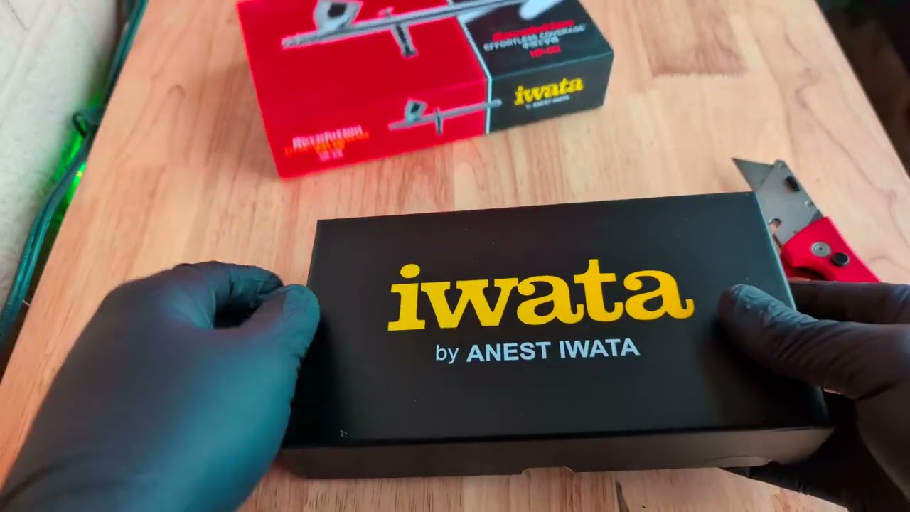 First look at Iwata Revolution HP-CR Airbrush