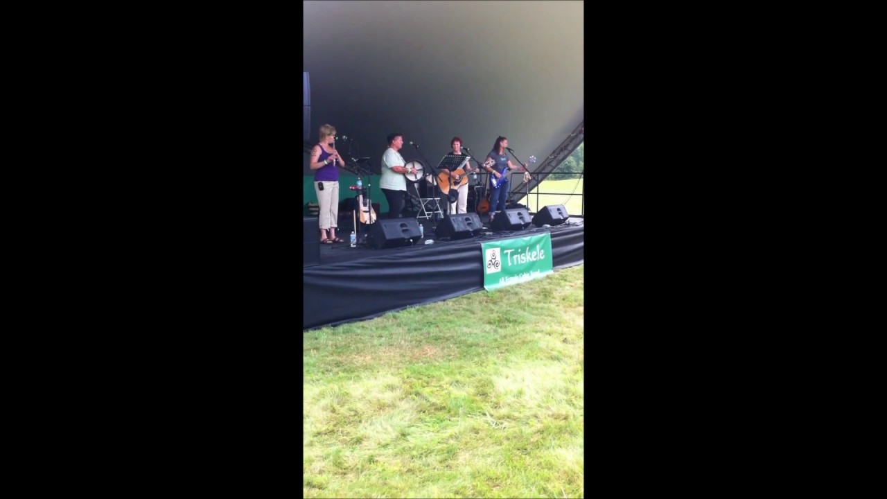 Triskele performs 