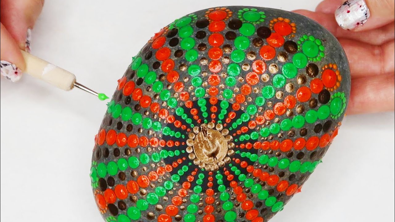 Pumpkin colors! Time Lapse Mandala Painting in Green and Orange dots for Beginners