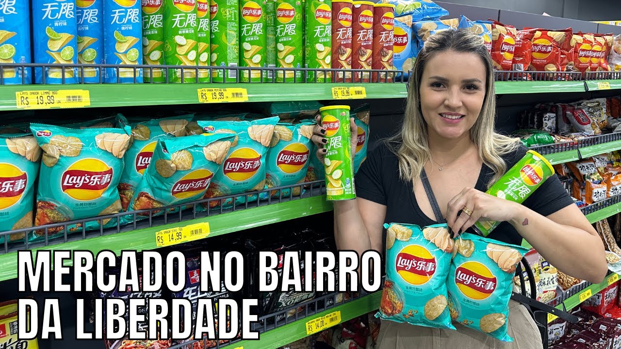TOUR MERCADO NA LIBERDADE | Achadinhos japonês, coreano | Comidas Diferentes