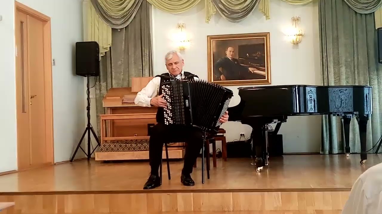 Виктор новиков