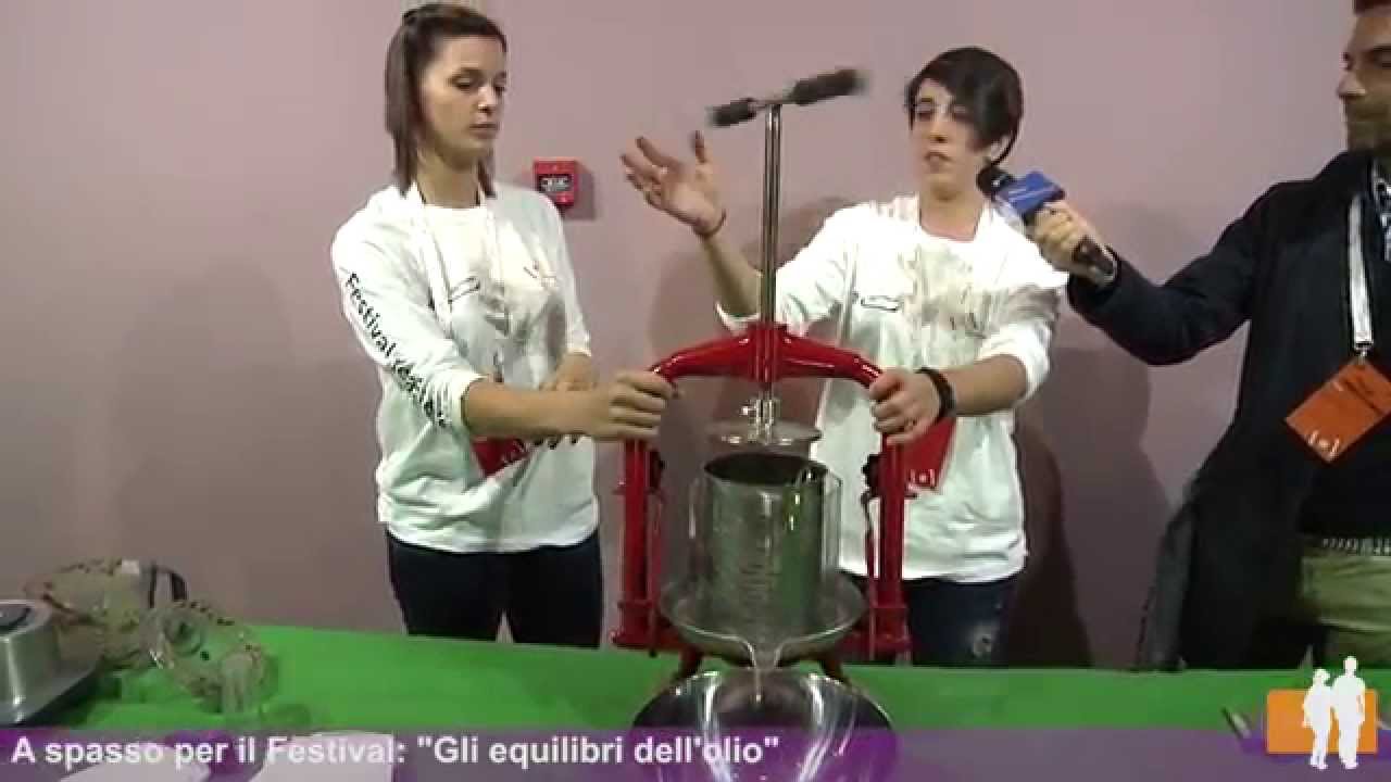 A spasso per il Festival della Scienza: il frantoio in casa