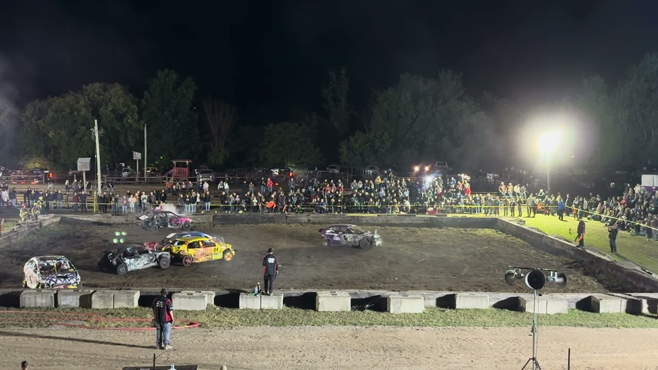 Renfrew fair demolition derby grunge match 