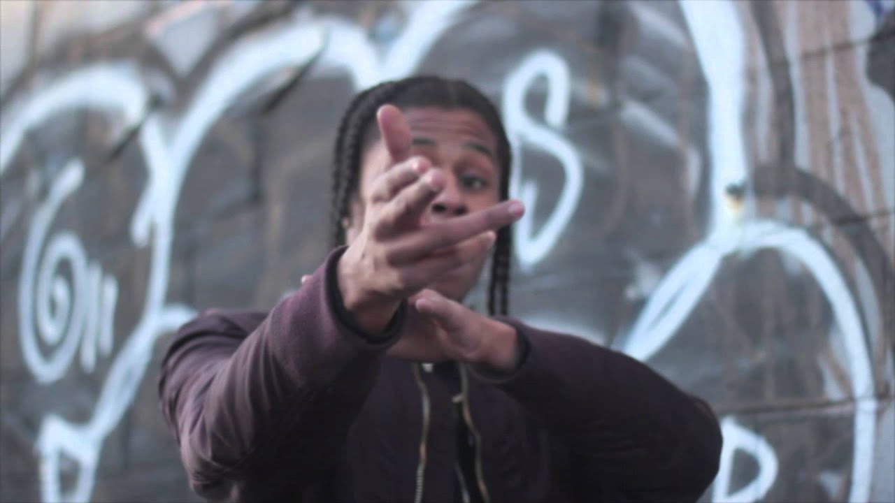 One Mic x Smiddy