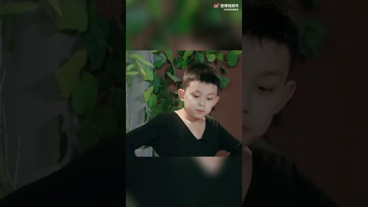 Little Lei Lei dance on rhythm