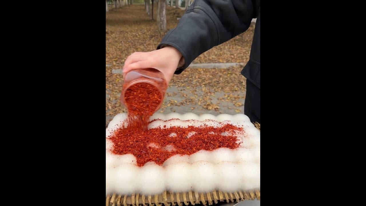 跟男朋友吵架了，我要辣死他，让他天天气我#美食 #下饭神器 #霉豆腐怎么长这样 #跟男朋友吵架
