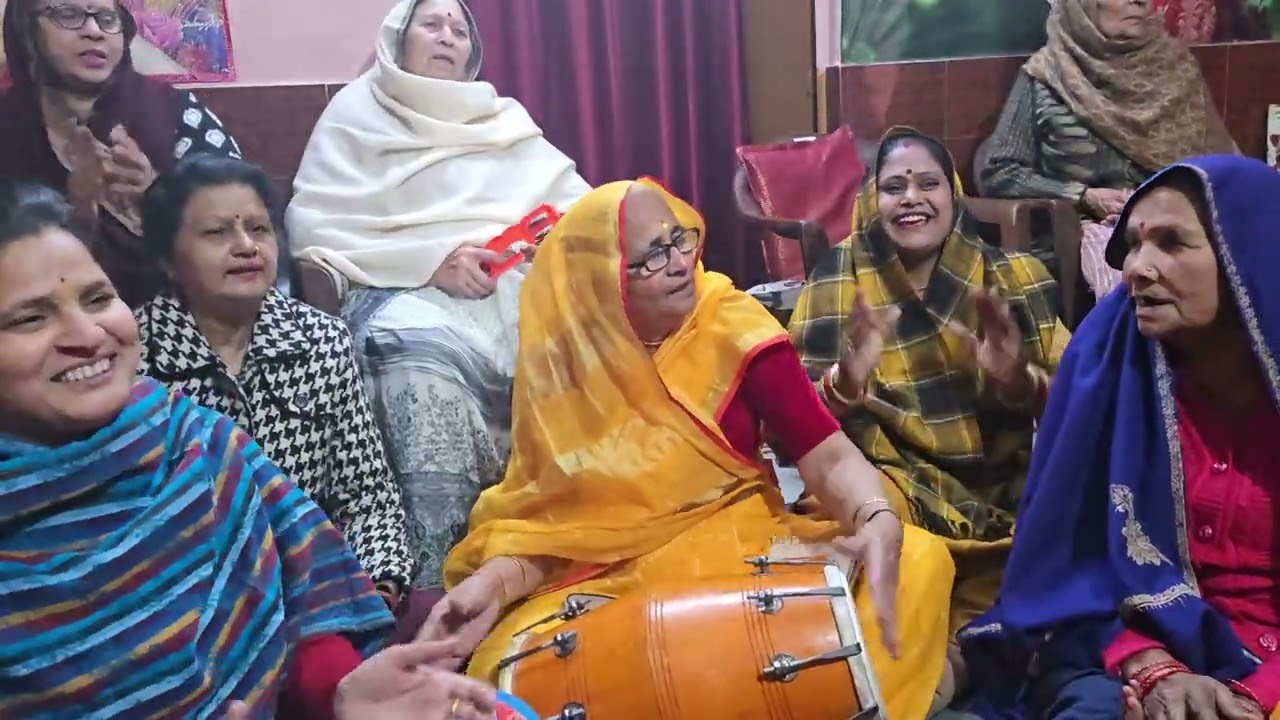 धमाकेदार सत्संगी भजन घर के धंधे छोडूंगी बना ली सत्संग की टोली💫👌💯😀#bhajan 