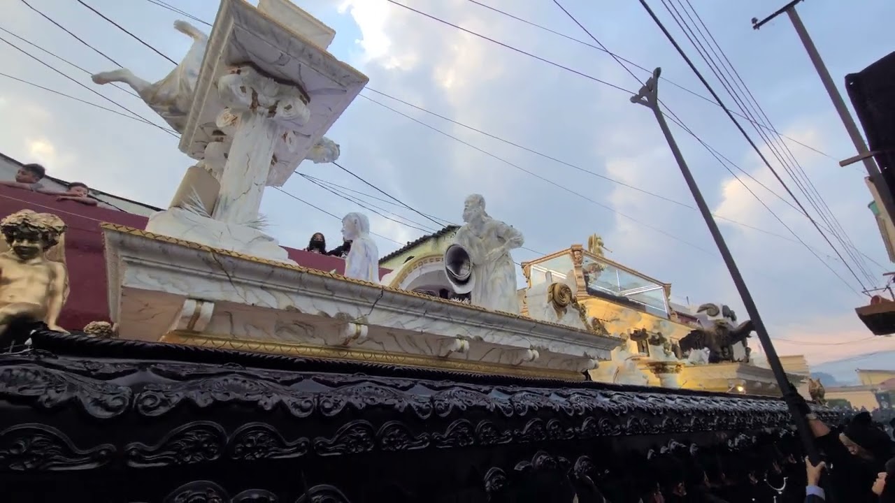 Viernes Santo | Procesión Señor Sepultado y Sma. Virgen de Doloros de San Bartolomé Quetzaltenango