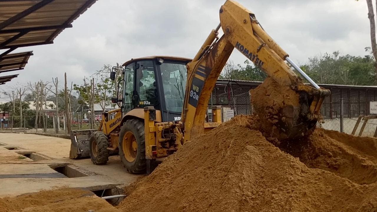 Komatsu WB93R Amazing Dozer Work on Sandy Place